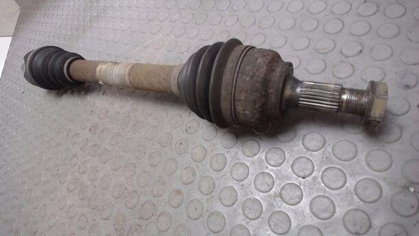 Foto: ANTRIEBSWELLE LINKS eines Peugeot 307 75