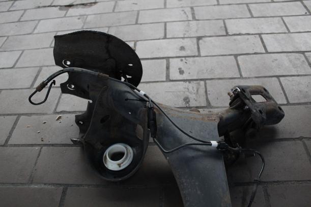 Foto: HINTERACHSE eines Peugeot 307 75