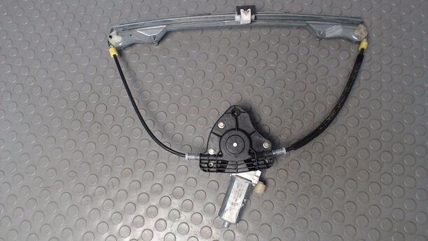 Foto: FENSTERHEBER ELEKTR VORN LINKS (5-Türer) eines Renault Clio 1.5 dCi