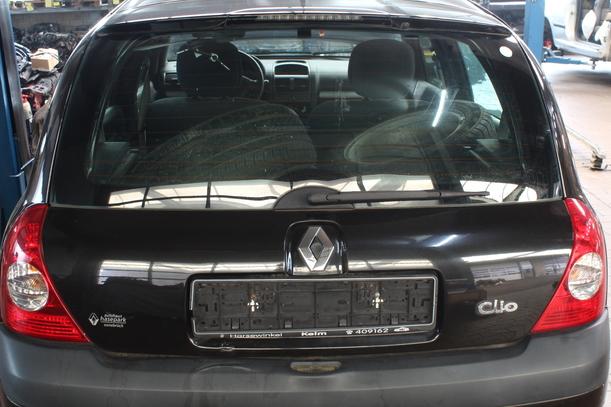 Foto: HECKKLAPPE / HECKDECKEL eines Renault Clio 1.5 dCi Cosmo