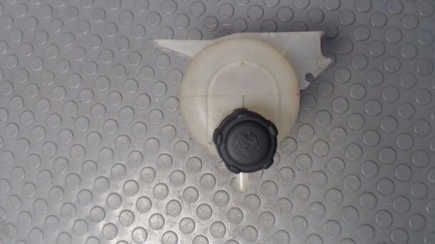 Foto: AUSGLEICHSBEHÄLTER eines Renault Clio 1.5 dCi