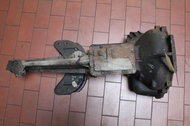 Foto: SCHALTGETRIEBE 4-GANG eines Ford TAUNUS 1,3 MOD 76