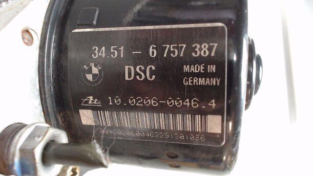 Foto: HAUPTBREMSAGGREGAT ABS / DSC eines BMW 316ti compact Elegance