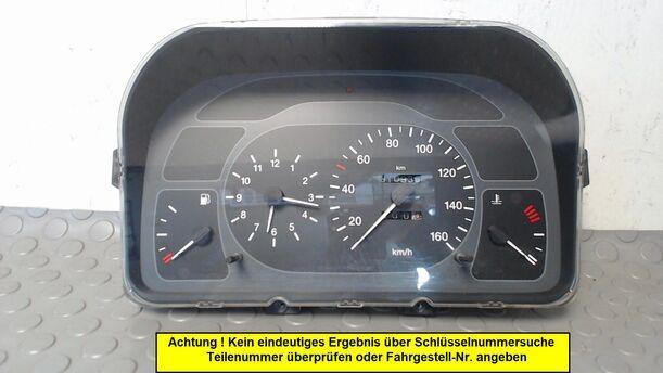 Foto: TACHOEINHEIT eines Opel Movano 2.5 D L3H2