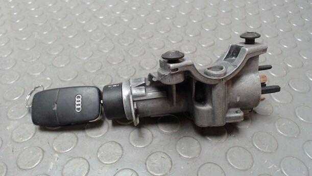 Foto: ZÜNDSCHLOSS eines Audi A4 Avant 1.6