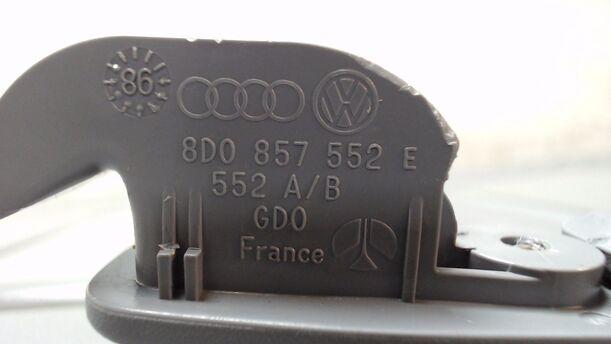 Foto: SONNENBLENDEN eines Audi A4 Avant 1.6