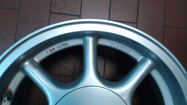 Foto: ALUFELGENSATZ MILLE MIGLIA 7X15 ET20 eines BMW 520i 24V
