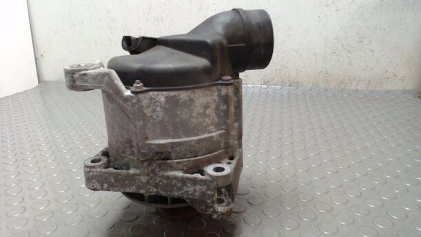 Foto: LICHTMASCHINE eines BMW 520i 24V DPF