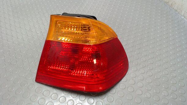Foto: RÜCKLEUCHTE RECHTS eines BMW 320i