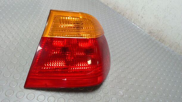 Foto: RÜCKLEUCHTE RECHTS eines BMW 320i