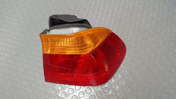 Foto: RÜCKLEUCHTE RECHTS eines BMW 320i