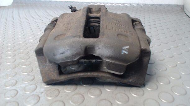 Foto: BREMSSATTEL VORN LINKS eines Audi 80 Avant 2.0 E