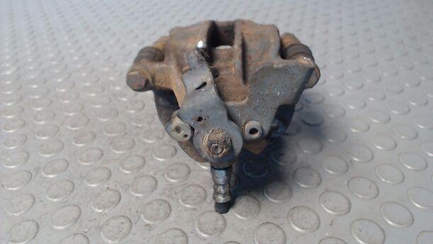 Foto: BREMSSATTEL HINTEN RECHTS eines Audi 80 Avant 2.0 E