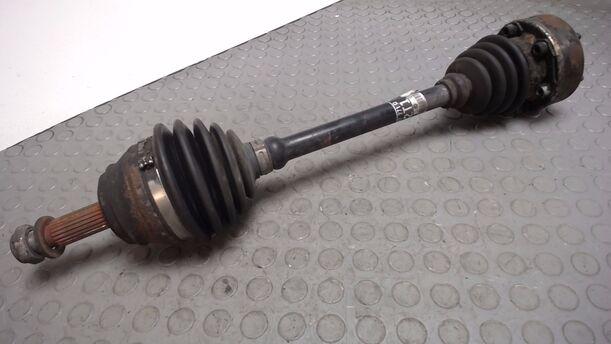 Foto: ANTRIEBSWELLE LINKS eines VW Golf 1.9 TDI