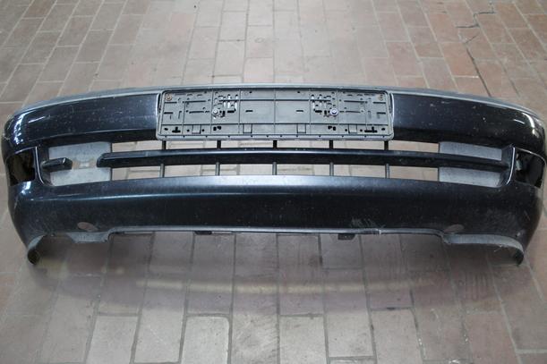 Foto: STOSSSTANGE / STOSSFÄNGER VORN eines Opel Astra Caravan 16V