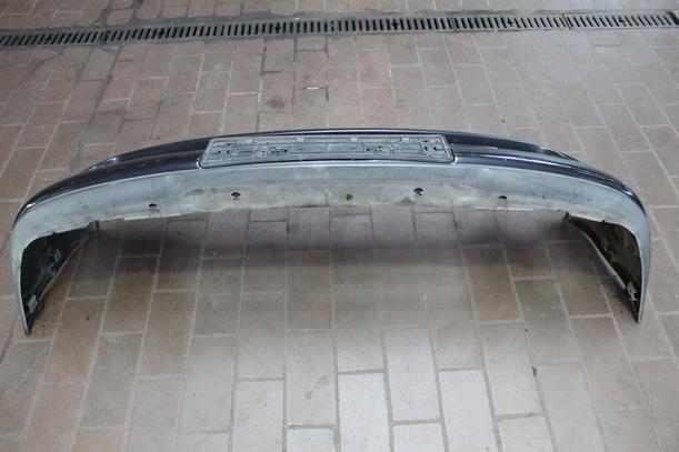 Foto: STOSSSTANGE / STOSSFÄNGER VORN eines Opel Astra Caravan 16V