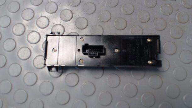 Foto: FENSTERHEBERSCHALTER eines Ford Focus C-MAX 1.8