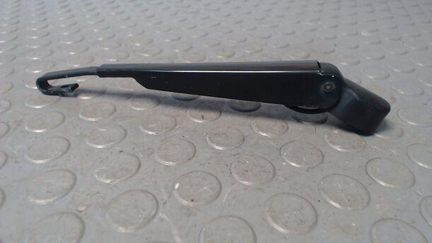 Foto: SCHEIBENWISCHERARM HINTEN eines Ford Focus C-MAX 1.8