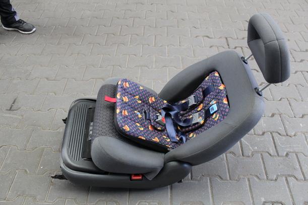 Foto: SITZ 2. REIHE RECHTS (MIT KINDERSITZ) eines VW Sharan 1.9 TDI