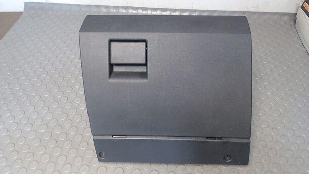 Foto: HANDSCHUHFACH eines Opel Meriva 1.6 16V Easytronic