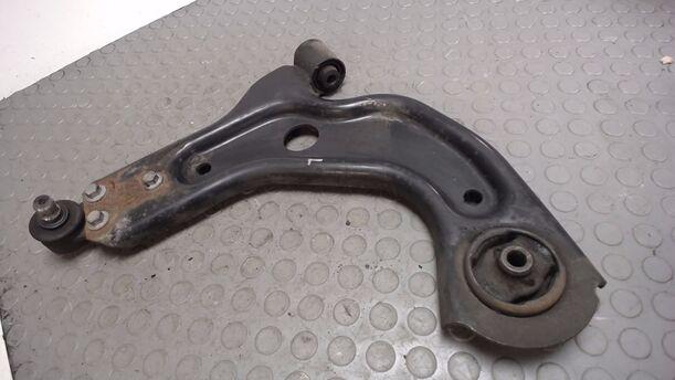 Foto: QUERLENKER VORN LINKS eines Ford Fiesta