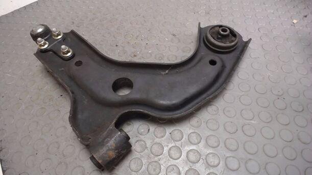 Foto: QUERLENKER VORN LINKS eines Ford Fiesta