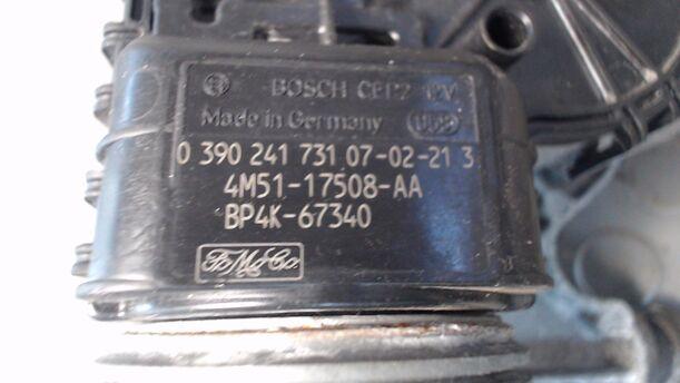 Foto: SCHEIBENWISCHERMOTOR VORN eines Ford Focus Turnier 1.8 TS