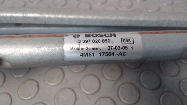 Foto: SCHEIBENWISCHERMOTOR VORN eines Ford Focus Turnier 1.8 TS