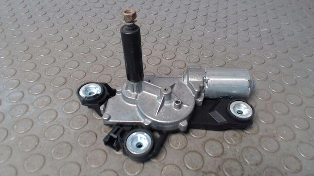 Foto: SCHEIBENWISCHERMOTOR HINTEN eines Ford Focus Turnier 1.8 TS
