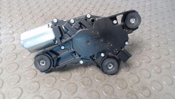 Foto: SCHEIBENWISCHERMOTOR HINTEN eines Ford Focus Turnier 1.8 TS