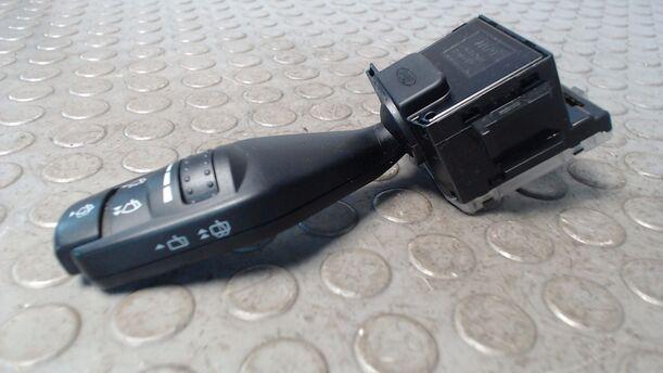 Foto: SCHEIBENWISCHERSCHALTER eines Ford Focus Turnier 1.8 TS
