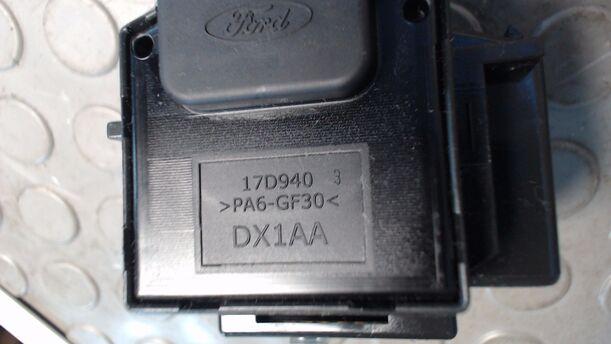 Foto: SCHEIBENWISCHERSCHALTER eines Ford Focus Turnier 1.8 TS