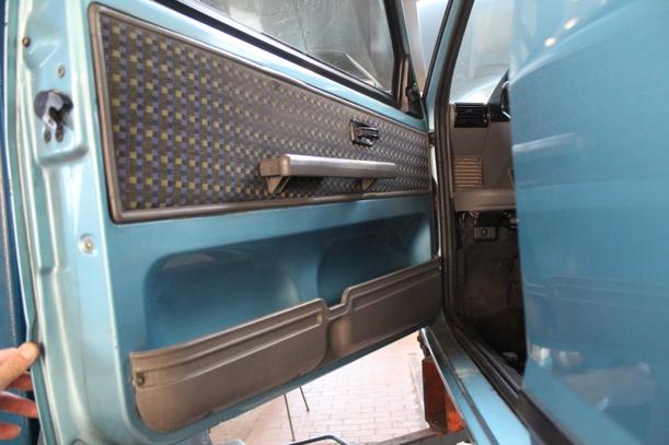Foto: TÜR VORN LINKS eines Fiat Cinquecento 0.9 i.e.