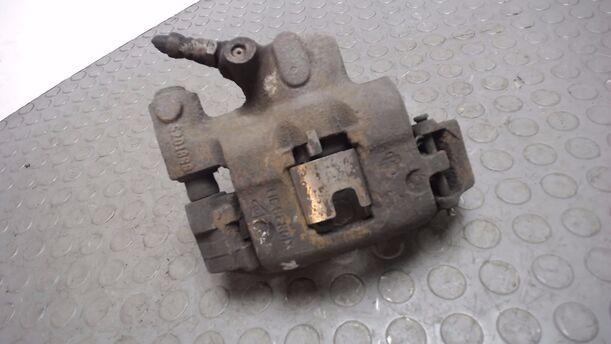 Foto: BREMSSATTEL VORN RECHTS eines Fiat Cinquecento 0.9 i.e.