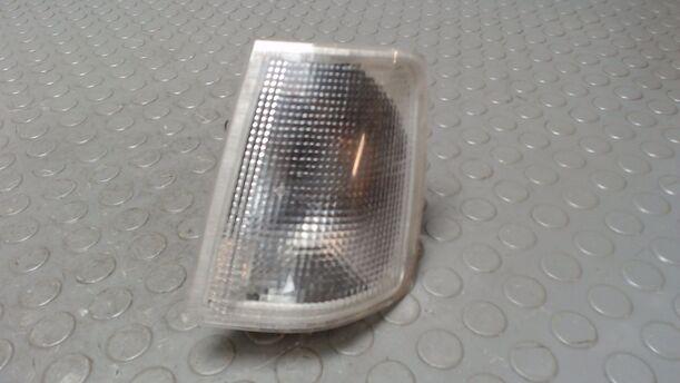Foto: BLINKER LINKS eines Opel Corsa LS