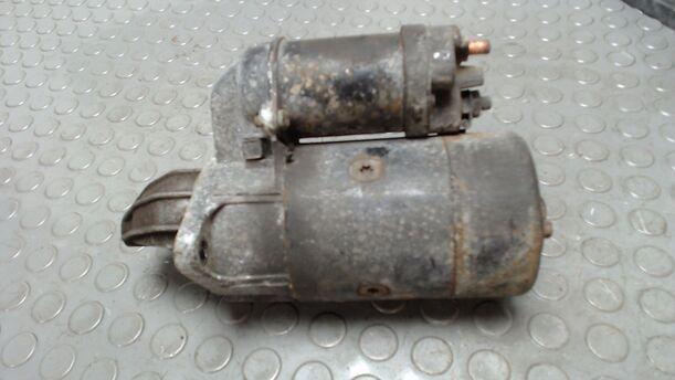 Foto: ANLASSER / STARTER eines Opel Corsa LS