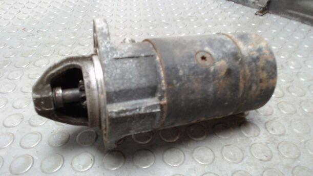 Foto: ANLASSER / STARTER eines Opel Corsa LS
