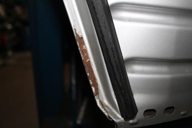 Foto: TÜR HINTEN LINKS KURZ eines Mercedes-Benz A 140