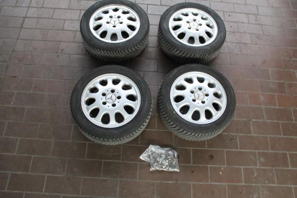 Foto: RADSATZ / ALUFELGEN MIT REIFEN 15ZOLL eines Mercedes-Benz A 140