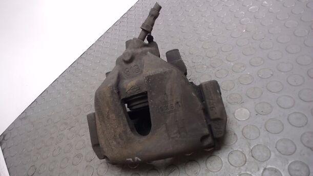 Foto: BREMSSATTEL VORN LINKS eines Ford Focus Turnier 1.6 TDCi DPF