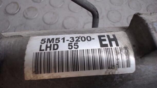 Foto: SERVOLENKUNG eines Ford Focus Turnier 1.6 TDCi DPF Fun