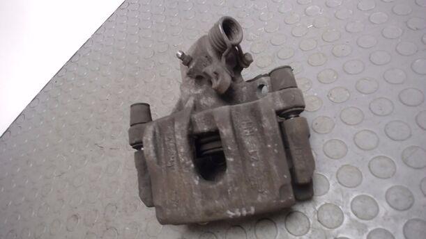 Foto: BREMSSATTEL HINTEN RECHTS eines Ford Focus Turnier 1.6 TDCi DPF