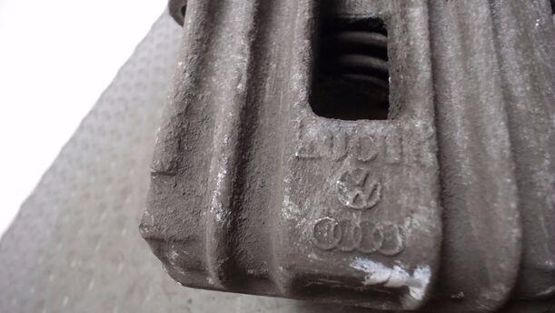 Foto: BREMSSATTEL HINTEN LINKS eines VW Passat Variant 1.8 5V GLX