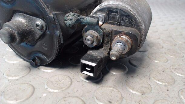 Foto: ANLASSER / STARTER BOSCH) eines VW Golf 1.4 Fun