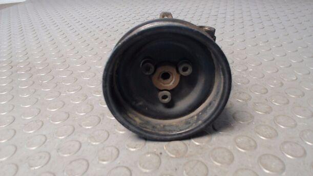 Foto: PUMPE SERVOLENKUNG eines VW Golf Variant 1.4 GLX