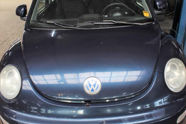 Foto: MOTORHAUBE eines VW New Beetle 1.9 TDI