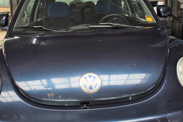 Foto: MOTORHAUBE eines VW New Beetle 1.9 TDI