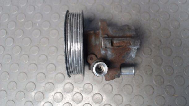 Foto: SERVOPUMPE/ PUMPE SERVOLENKUNG eines VW New Beetle 1.9 TDI