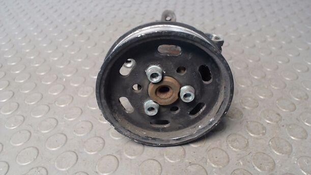 Foto: SERVOPUMPE/ PUMPE SERVOLENKUNG eines VW New Beetle 1.9 TDI