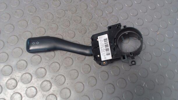 Foto: BLINKERSCHALTER/ KOMBISCHALTER eines VW New Beetle 1.9 TDI